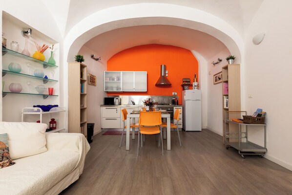 TV, DVD player, books
