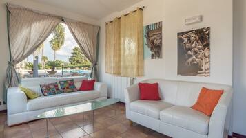 Flachbildfernseher, Stereoanlage