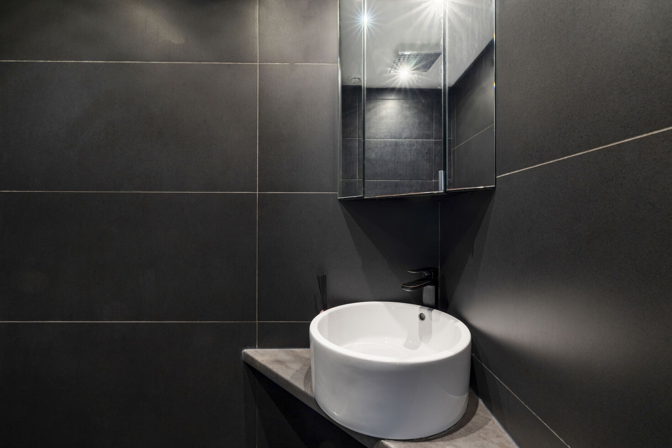 淋浴设施、吹风机、毛巾