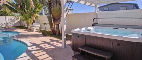 Bañera de hidromasaje exterior