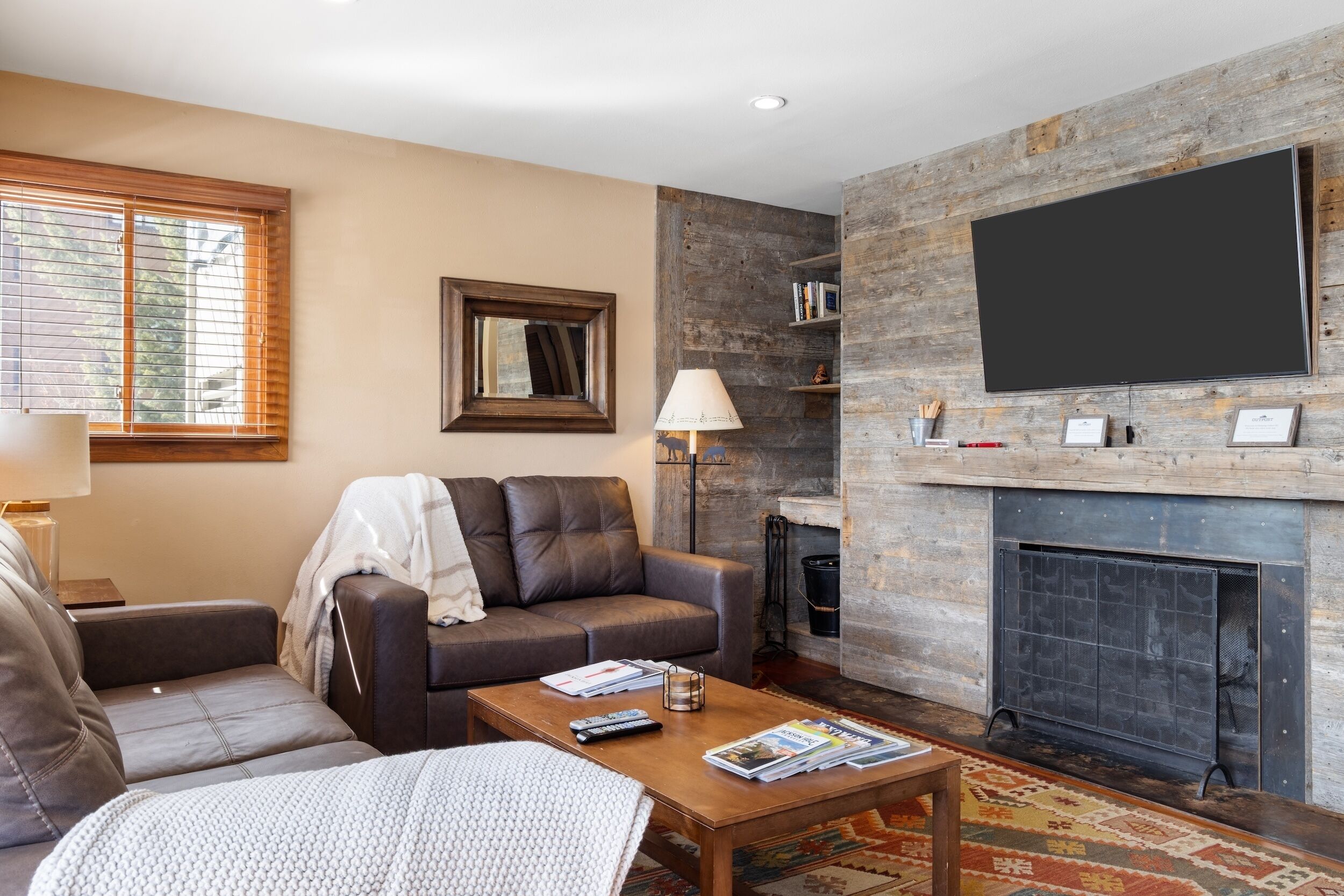 TV connectée, cheminée