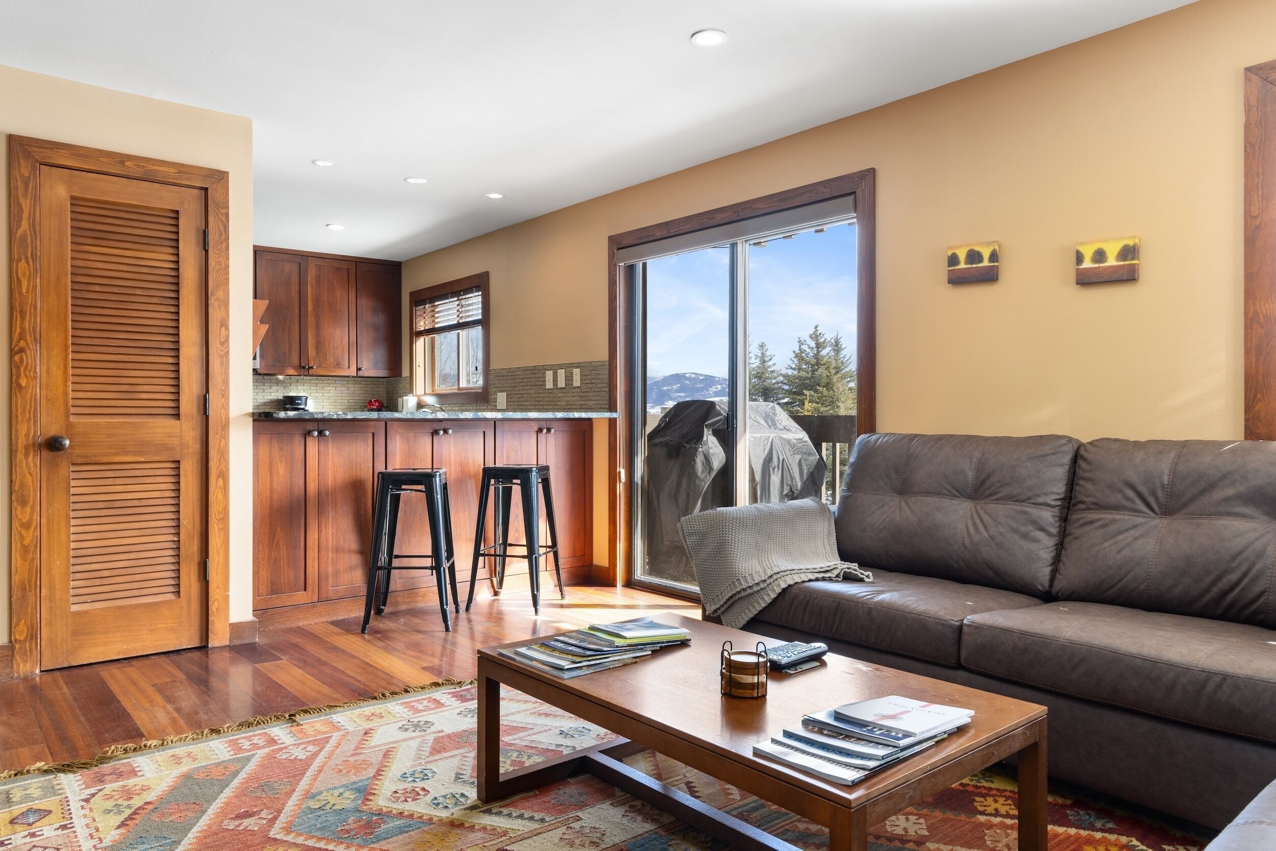 TV connectée, cheminée