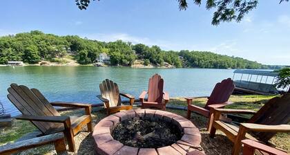 Kindra’s Lake House – Lakefront w/ Dock, Screened Porch, Pet Friendly, MTB