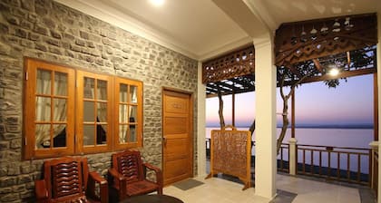 Salay River View Inn