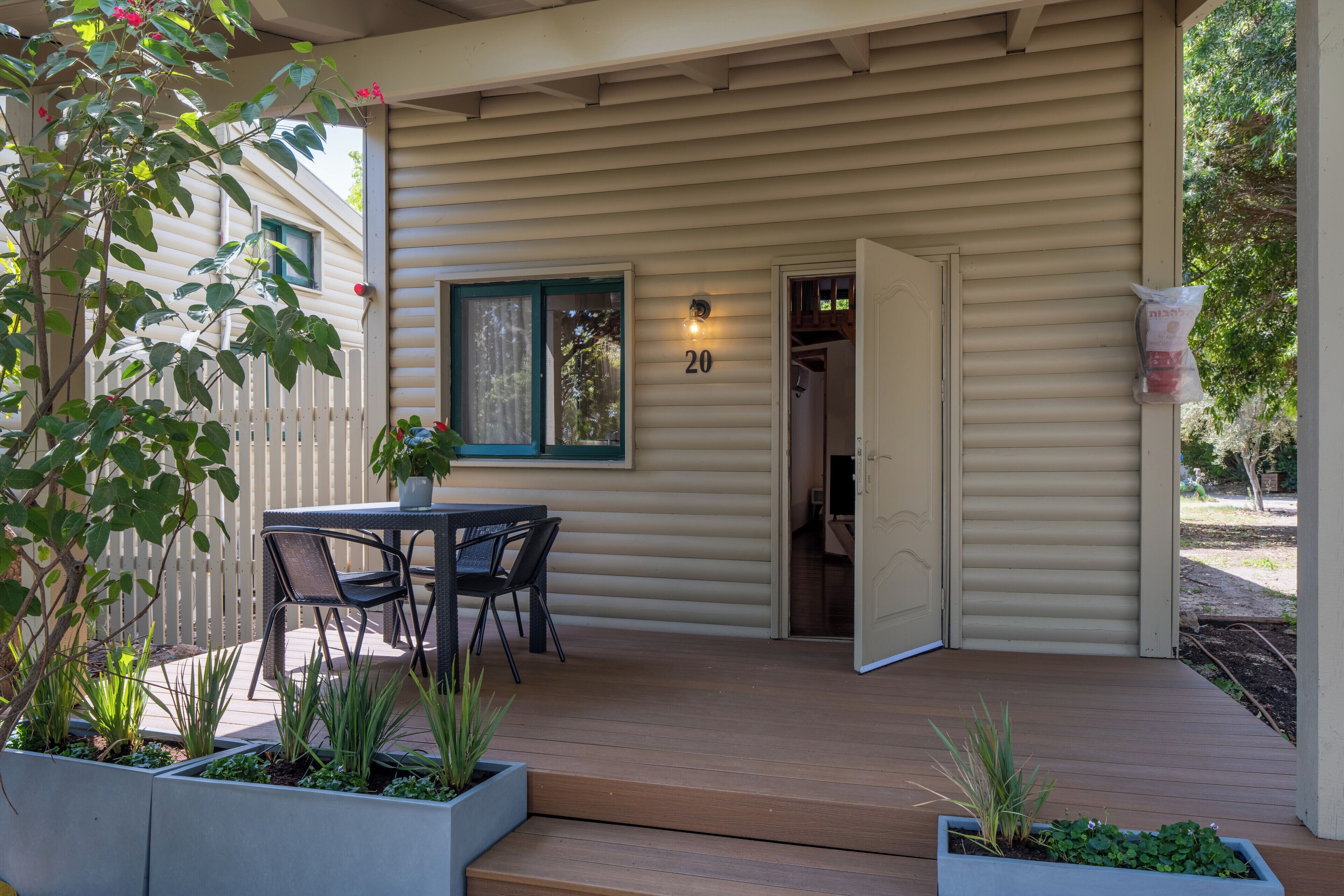 Vista frontal de la propiedad