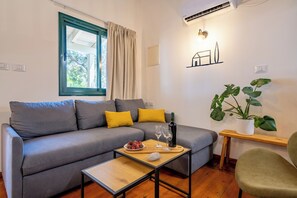 家庭小屋, 1 间卧室 | 起居区 | 平板电视