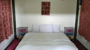 In-room safe, desk, blackout drapes, free cribs/infant beds - Adam's Farm (Eliad)