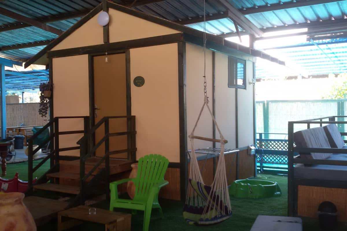 In-room safe, desk, blackout drapes, cribs (free)