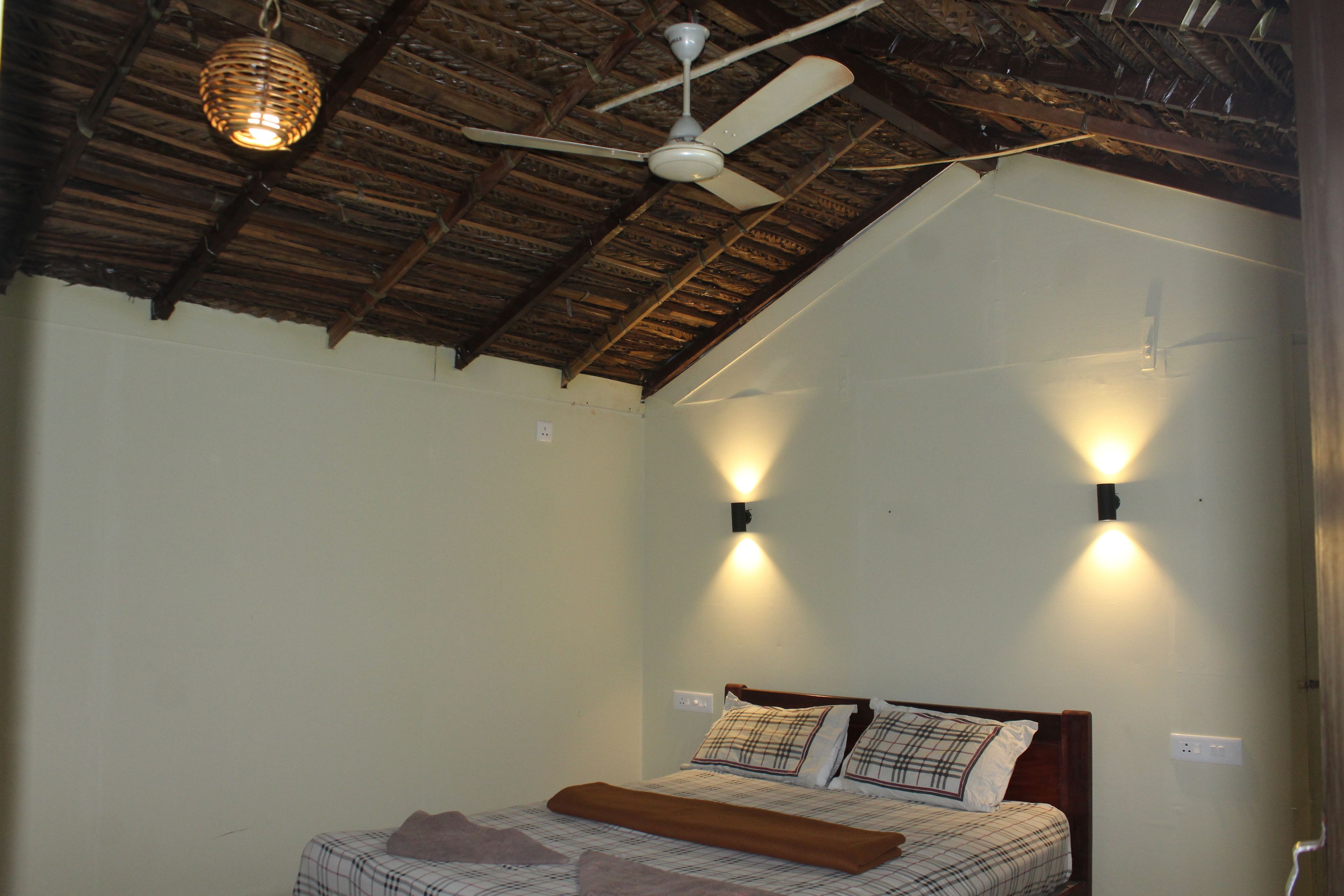 standard cottage, 1 bedroom, garden view, garden area | living room