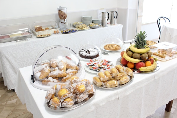 Desayuno buffet incluido todos los días