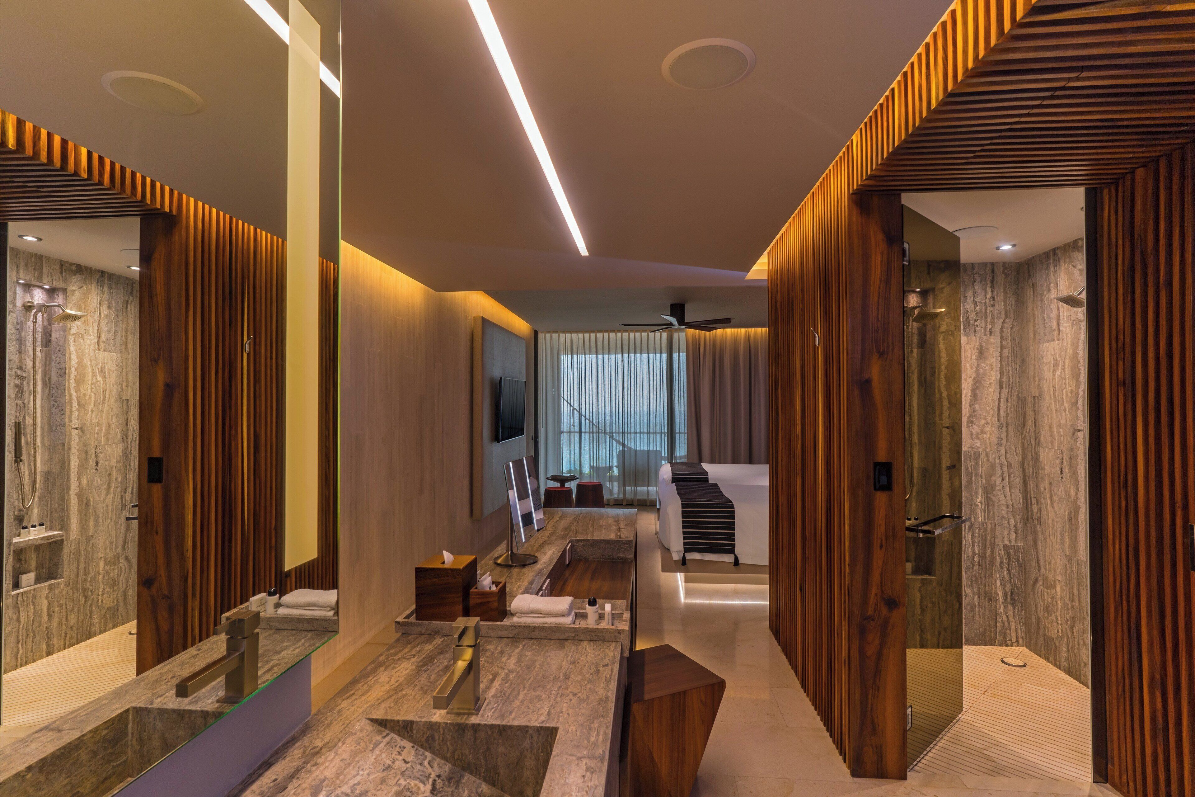 1 bedroom, premium bedding, pillow-top beds, minibar