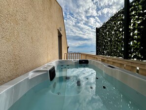 Departamento, hidromasaje, vista al mar | Tina de hidromasaje privada