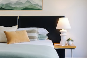 Townhouse, 3 soverom, spabadekar (Georgian) | Allergitestet sengetøy, blendingsgardiner og lydisolert