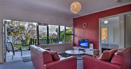 Cove Beach Apartment 1