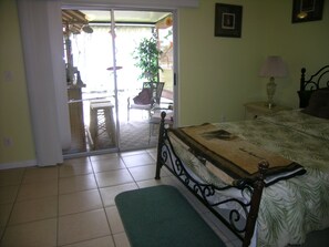 1 bedroom, desk, iron/ironing board, Internet