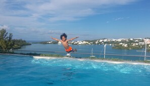 Piscina a l'aire lliure 