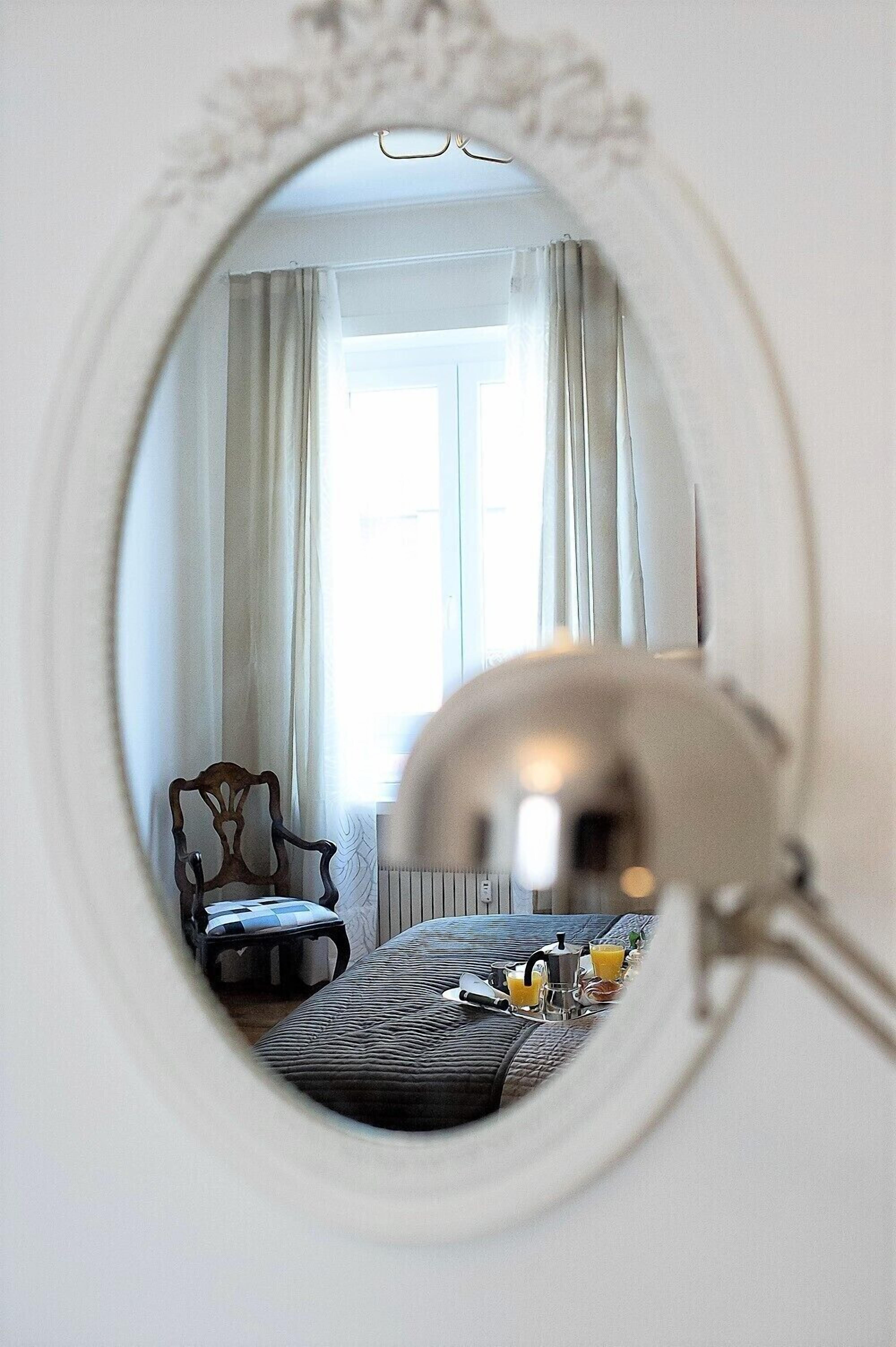 2 bedrooms, in-room safe, desk, iron/ironing board