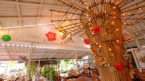 Breakfast, lunch, dinner served; international cuisine, garden views  - Patty's Secret Garden (Ko Lanta)