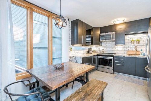 Beautiful park like setting- Telluride Lodge Condo 