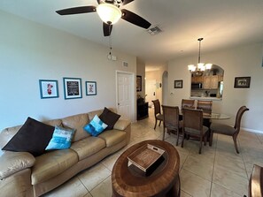 Smart TV, video games, DVD player, table football - Windsor Hills 402B No Resort Fees! New Water-Park! Close to Pool and Lakeview (Kissimmee)