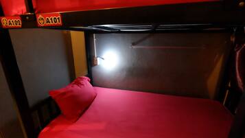 Mixed Shared Dormitory | Free WiFi