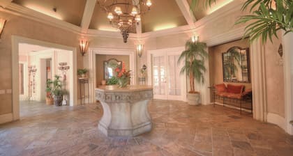 Resort -Style in the heart of North Scottsdale