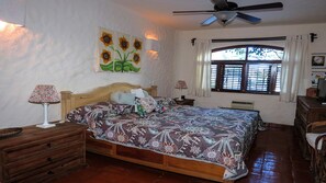 2 chambres, fer et planche à repasser, accès Internet, draps fournis