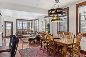 Interior - Outpost: Grand View 331 - Teton Views and AC! (Jackson)