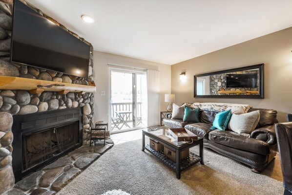 TV, fireplace - Prime Location: Steps to Park City Resort (Park City)