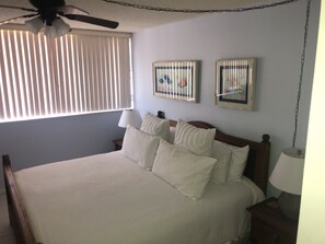 2 bedrooms, desk, iron/ironing board, free WiFi