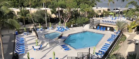 Piscine extérieure, piscine chauffée