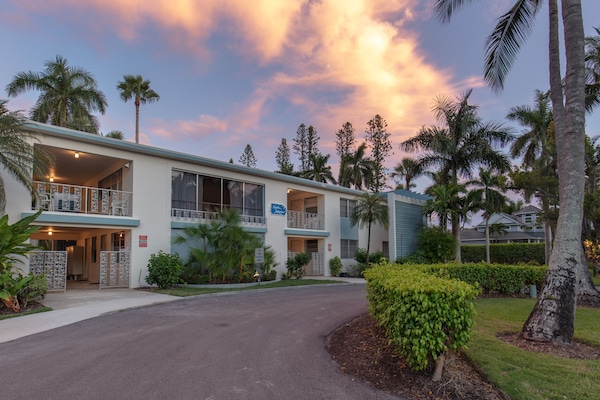 The Naples Mariner, built in 1966. Lasting image of the real Old Naples.