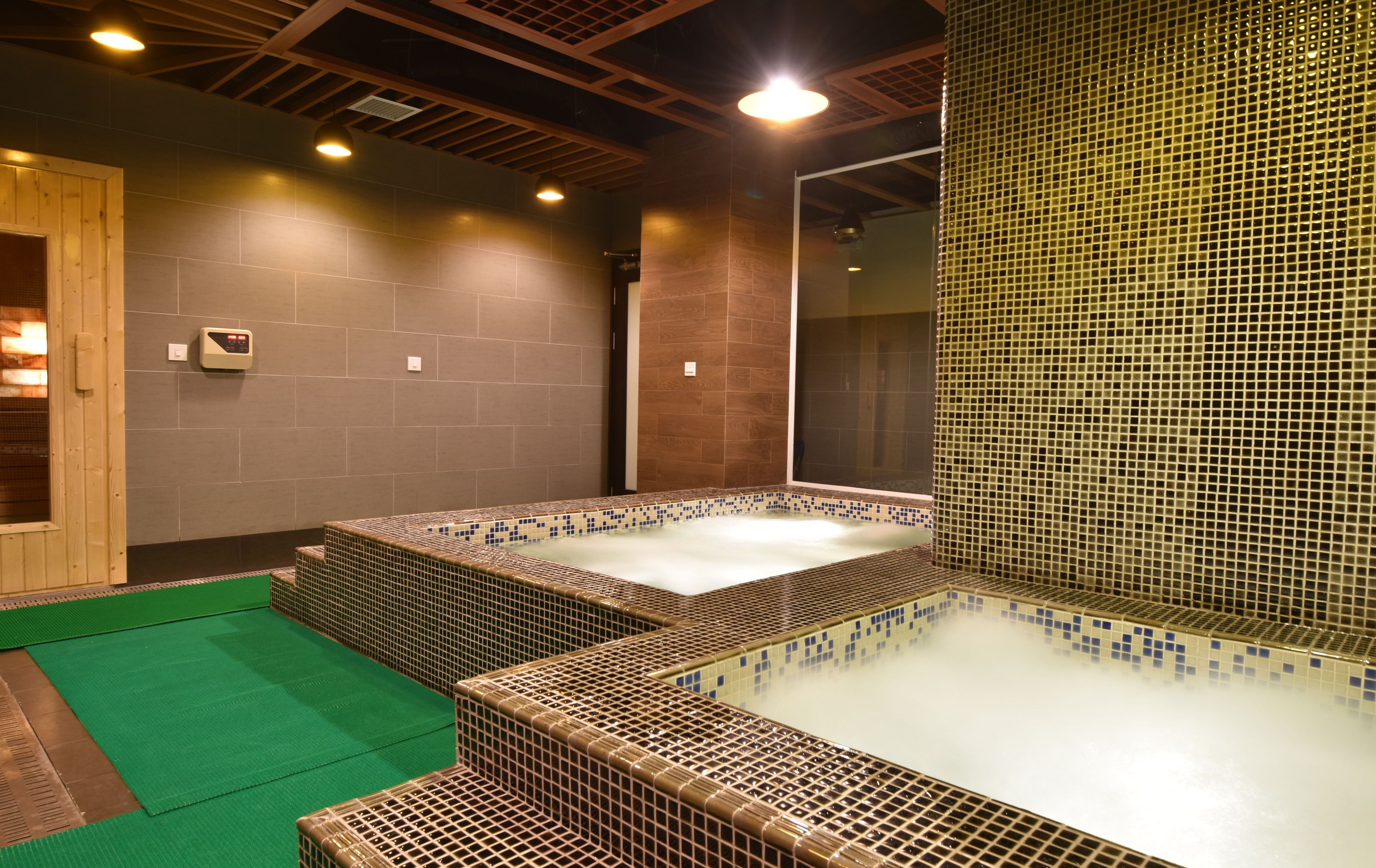 Sauna, hot tub, steam room, hot springs, body treatments