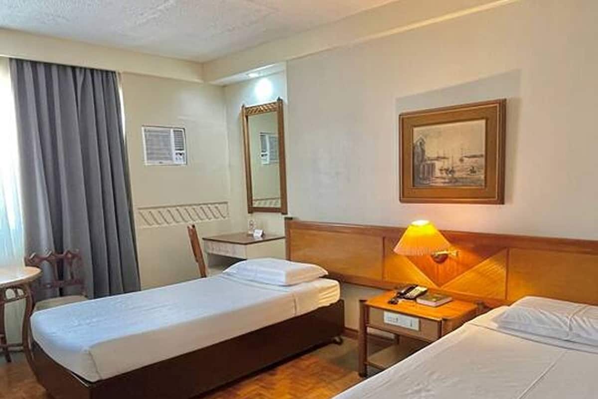 豪華雙床房 | 書桌、熨斗/熨衫板、免費 Wi-Fi、床單