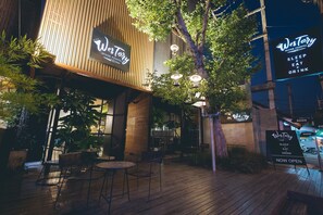 Exterior - WesTory - Hostel (Kanchanaburi)