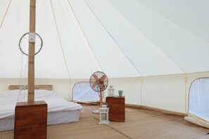 Barraca família | Wi-Fi de cortesia, roupa de cama