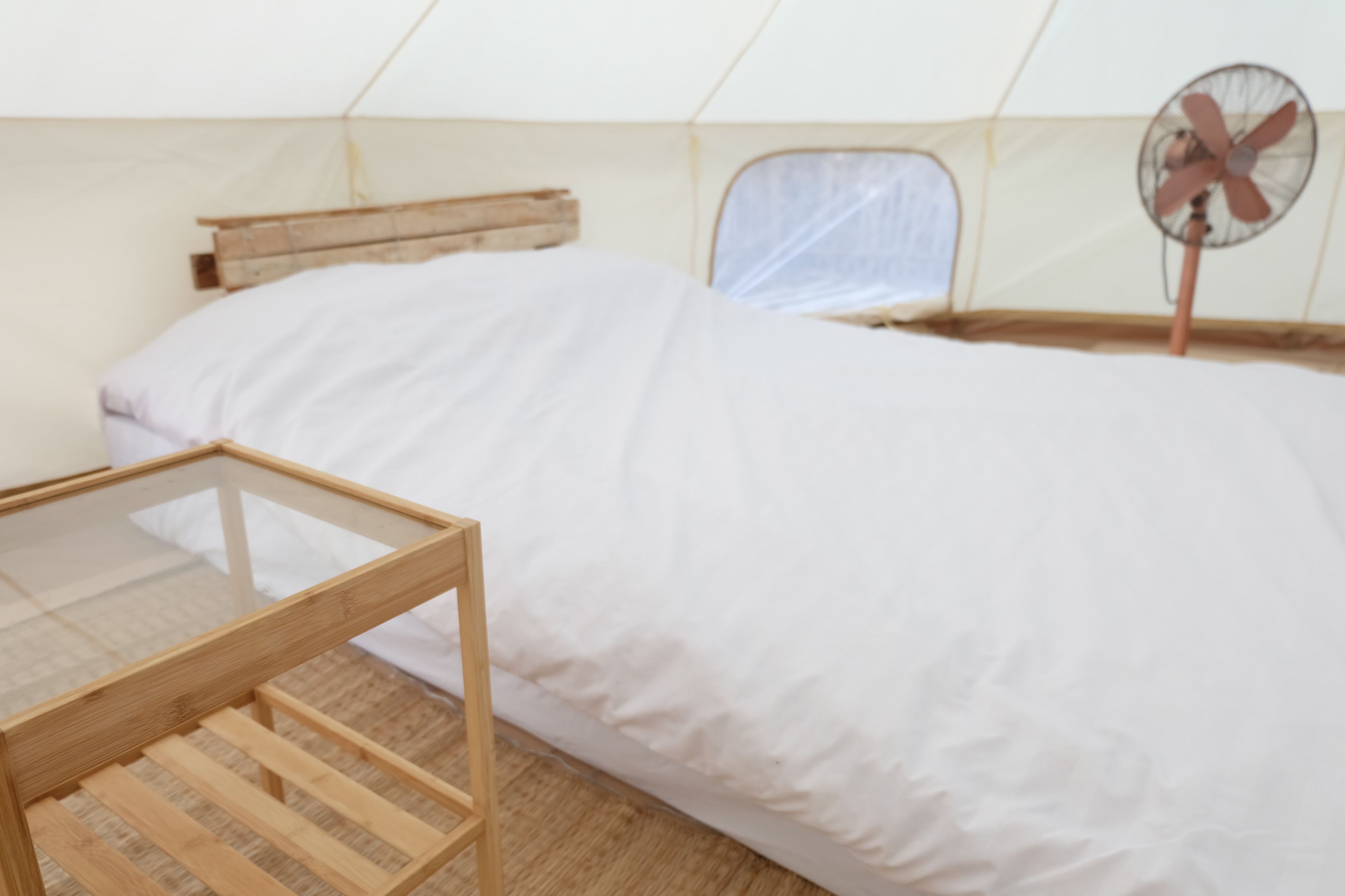 Family Tent | Free WiFi, bed sheets