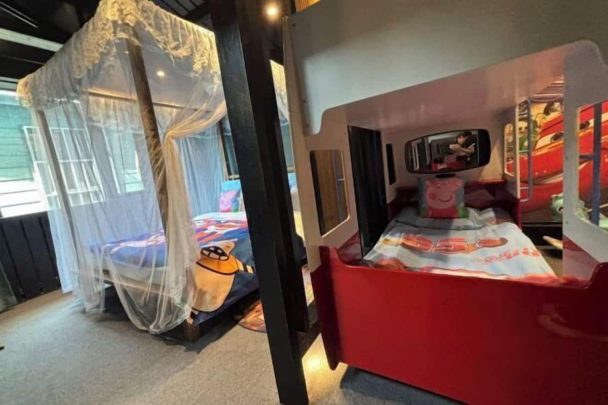 Minibar, in-room safe, desk, blackout drapes