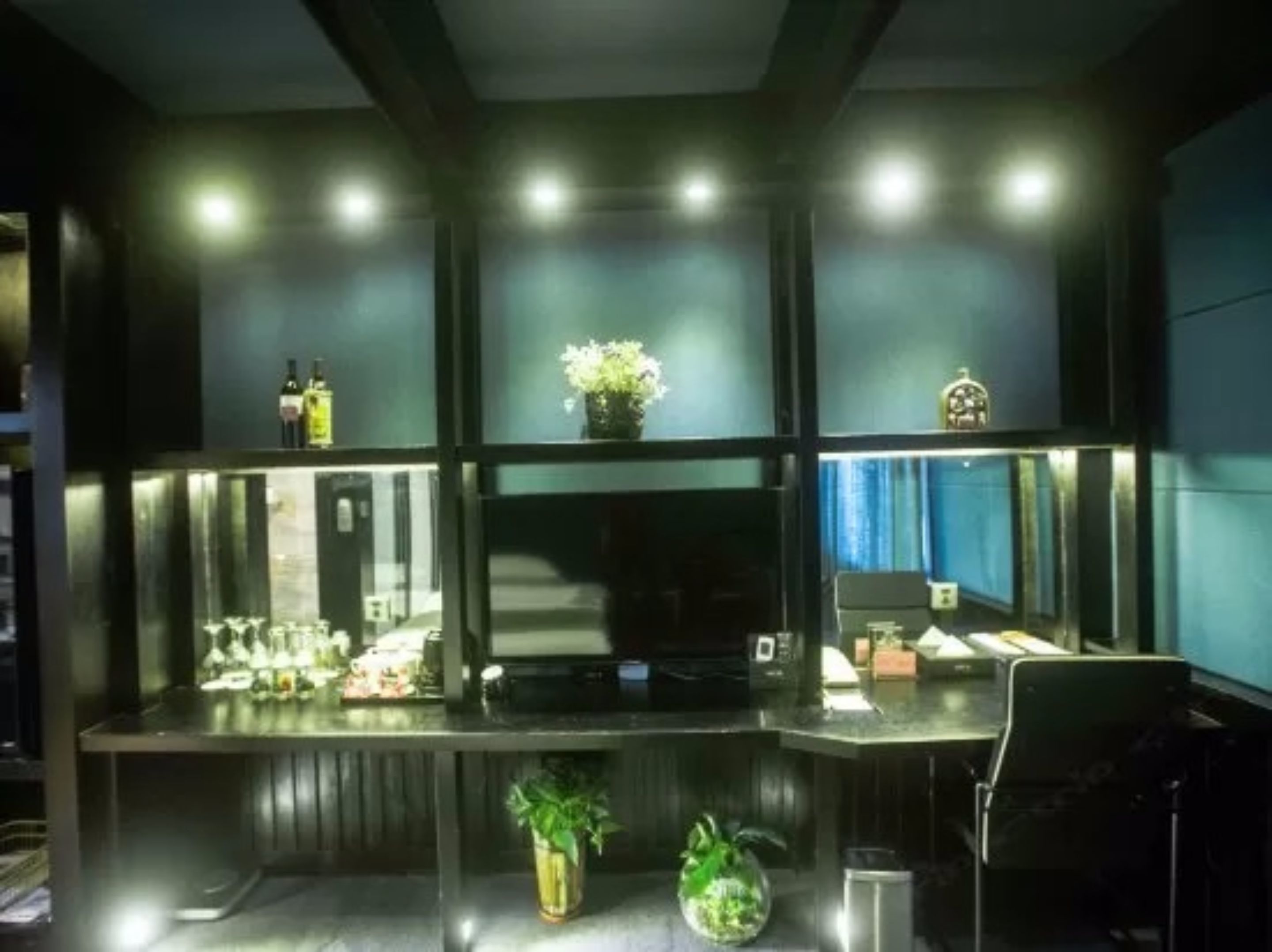 classic double room in k building | room amenity