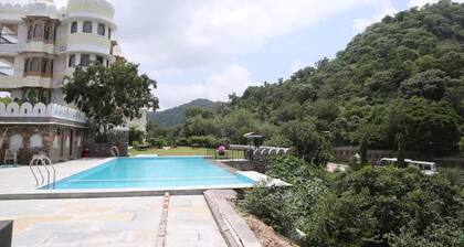 Kavish The Haveli Resort