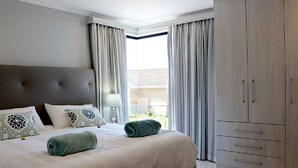 Self Catering Flat  | Hochwertige Bettwaren, Daunenbettdecken, Pillowtop-Betten, Zimmersafe