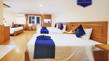 Suite Family | Minibar, desk, free WiFi