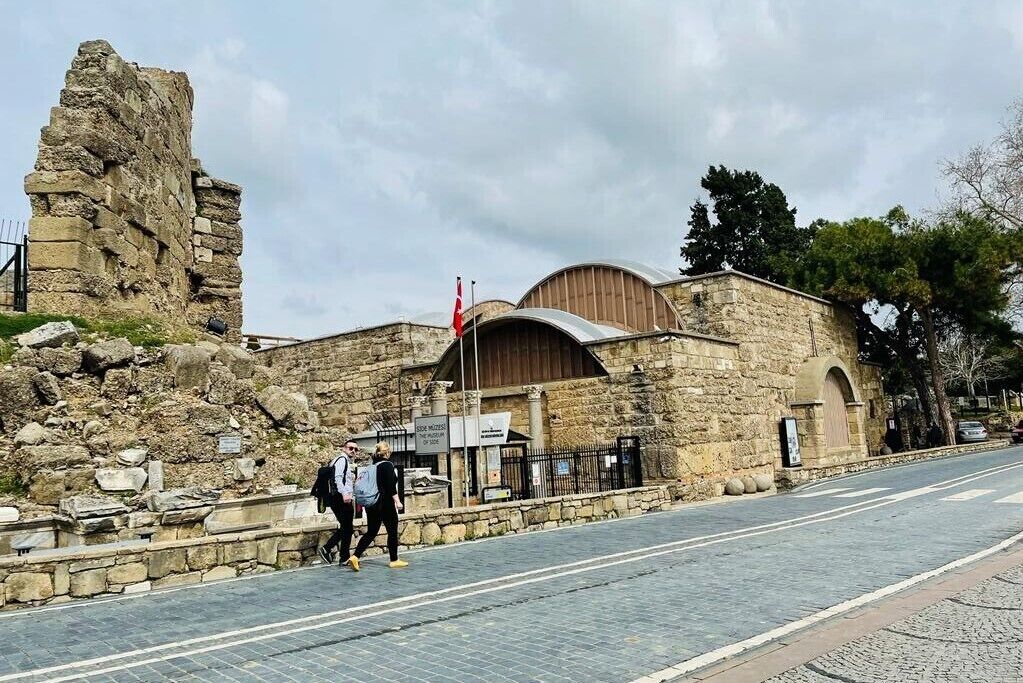 مكان جذب سياحي