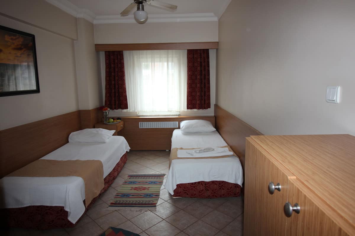 Twin kamer | Luxe beddengoed, gratis wifi, beddengoed