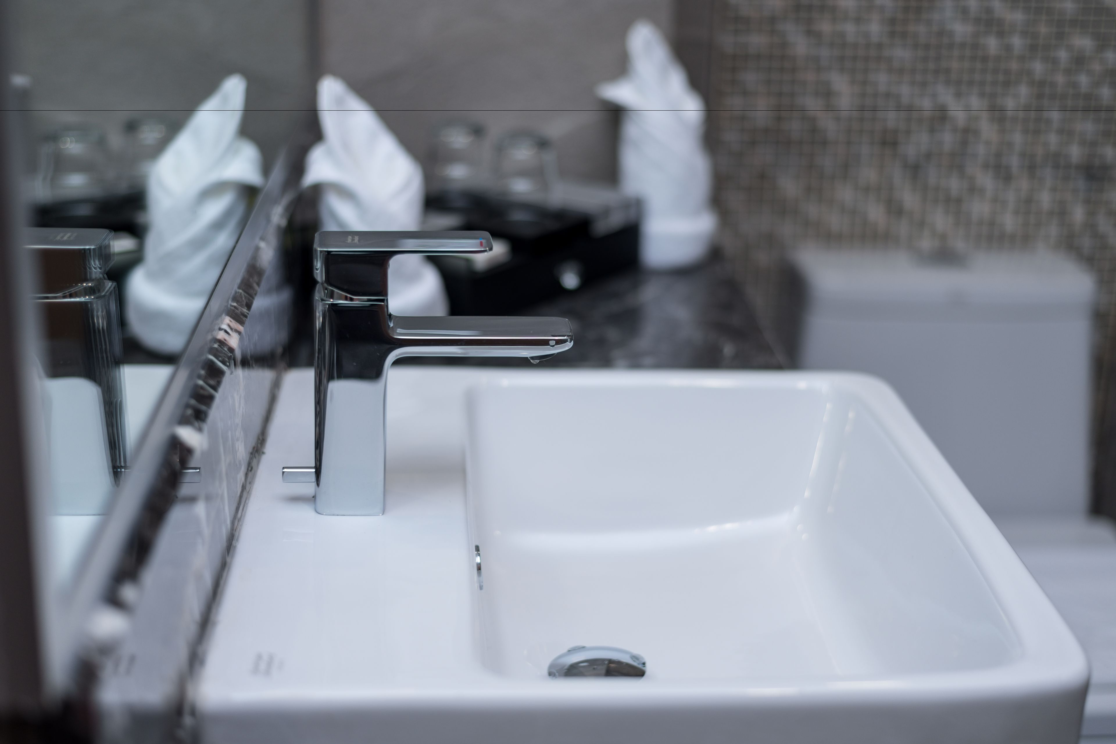 superior room | bathroom sink