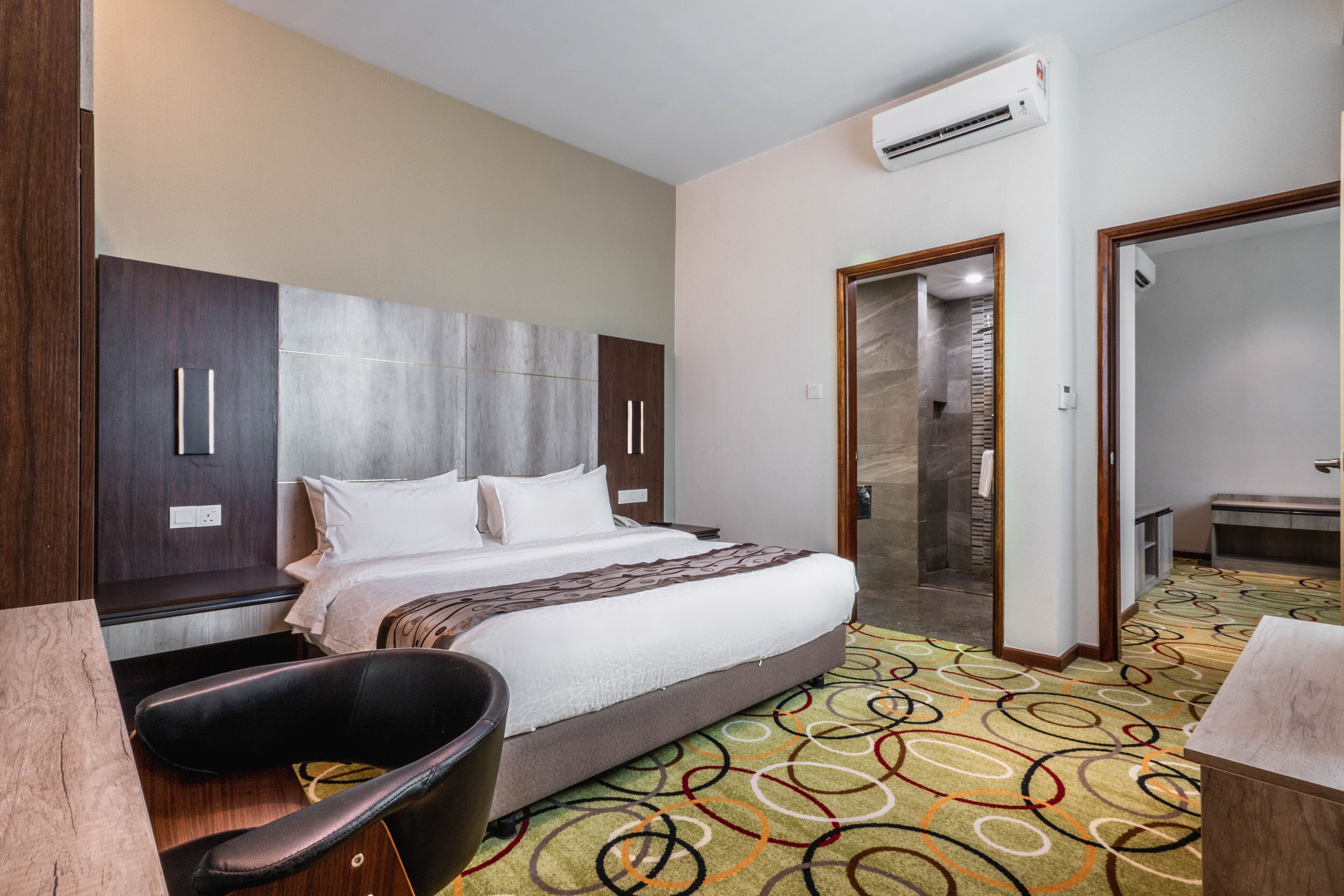 suite | room amenity