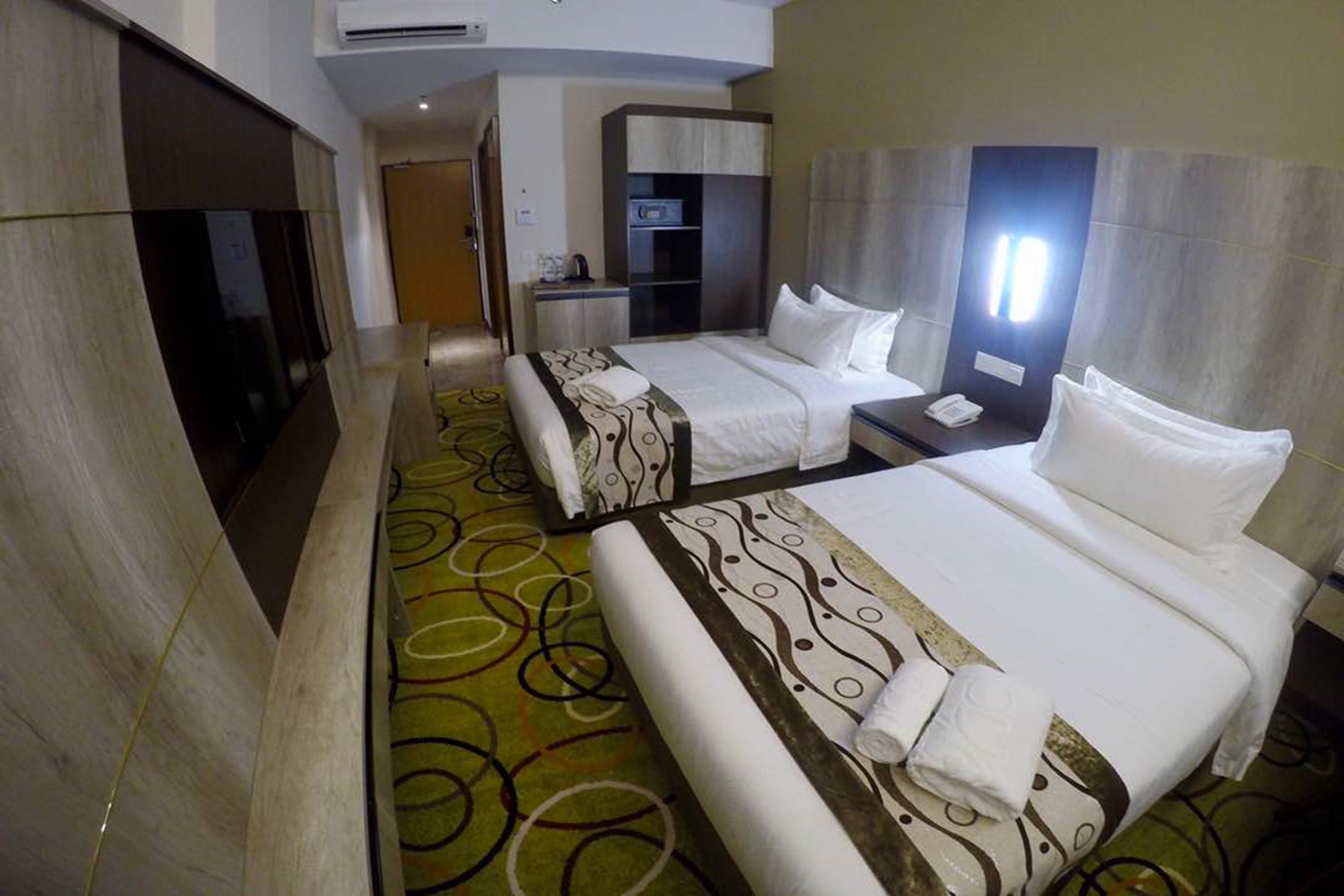 in-room safe, desk, soundproofing, iron/ironing board