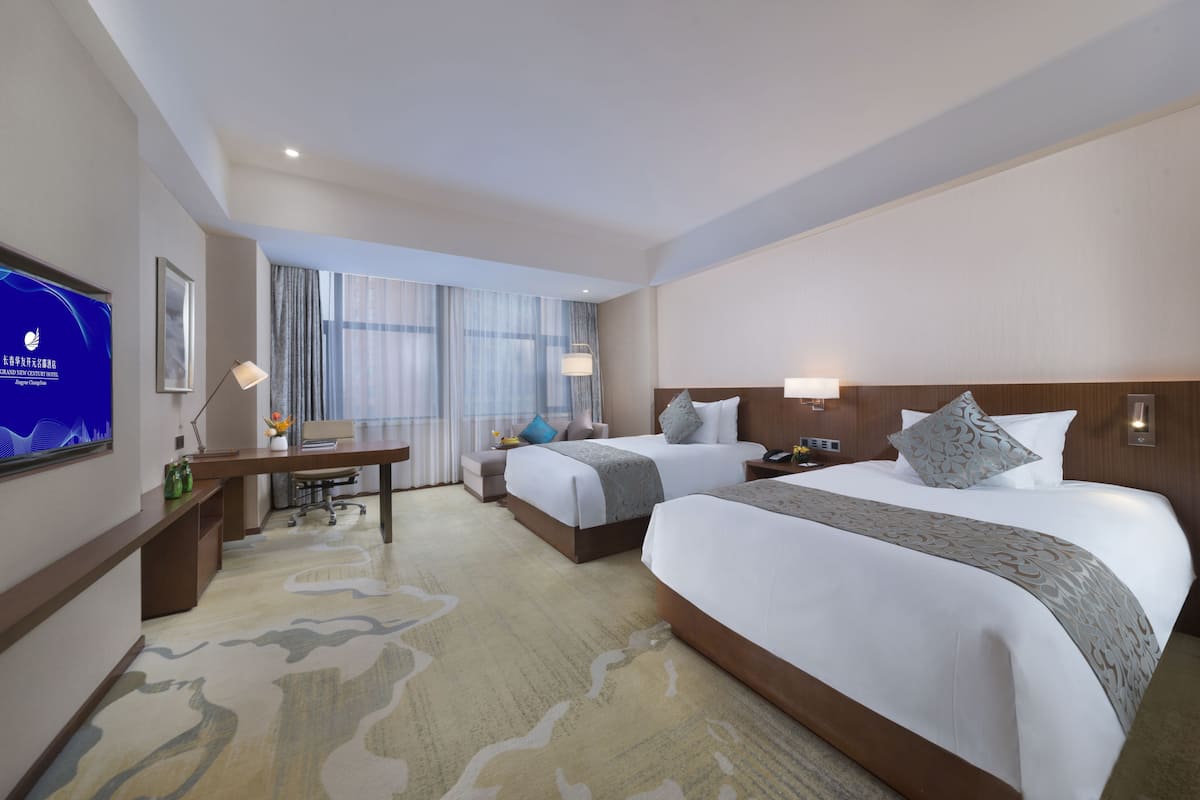 Minibar, in-room safe, desk, blackout curtains
