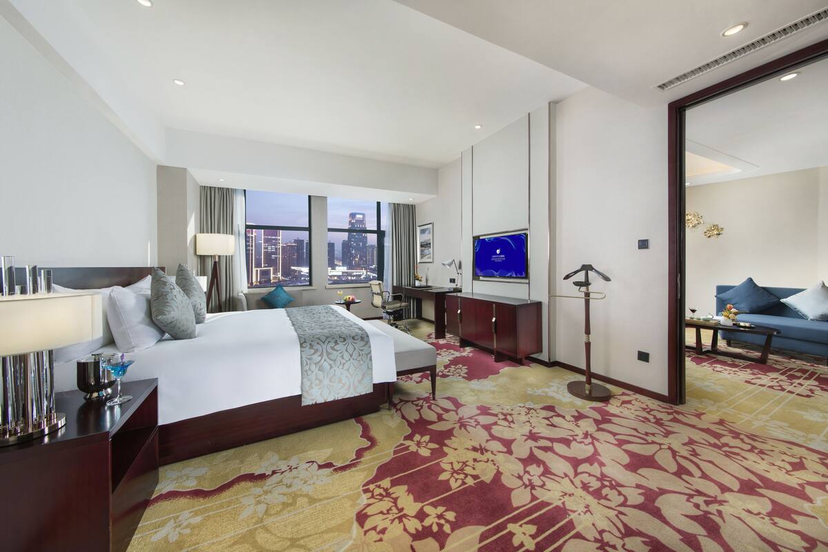 Minibar, in-room safe, desk, blackout curtains