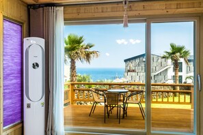 Suite | Terrace/patio - Badaweeondeok Pension (Seogwipo)